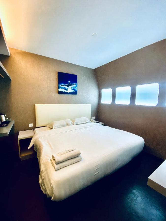 Sri Langit Hotel Klia, Klia 2 & F1 Sepang Buitenkant foto
